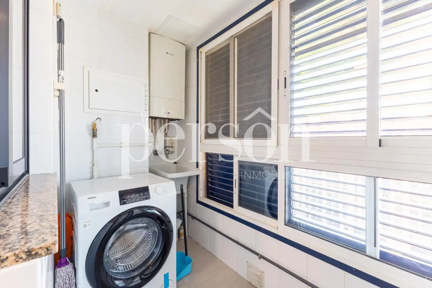Bedroom of Flat for rent in Valencia  with Air Conditioner, Heating and Private garden