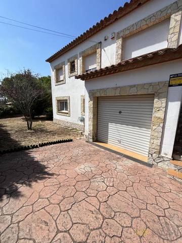 Casa-chalet en Venta en Avda Les Mimoses  en Santa Cristina Poble