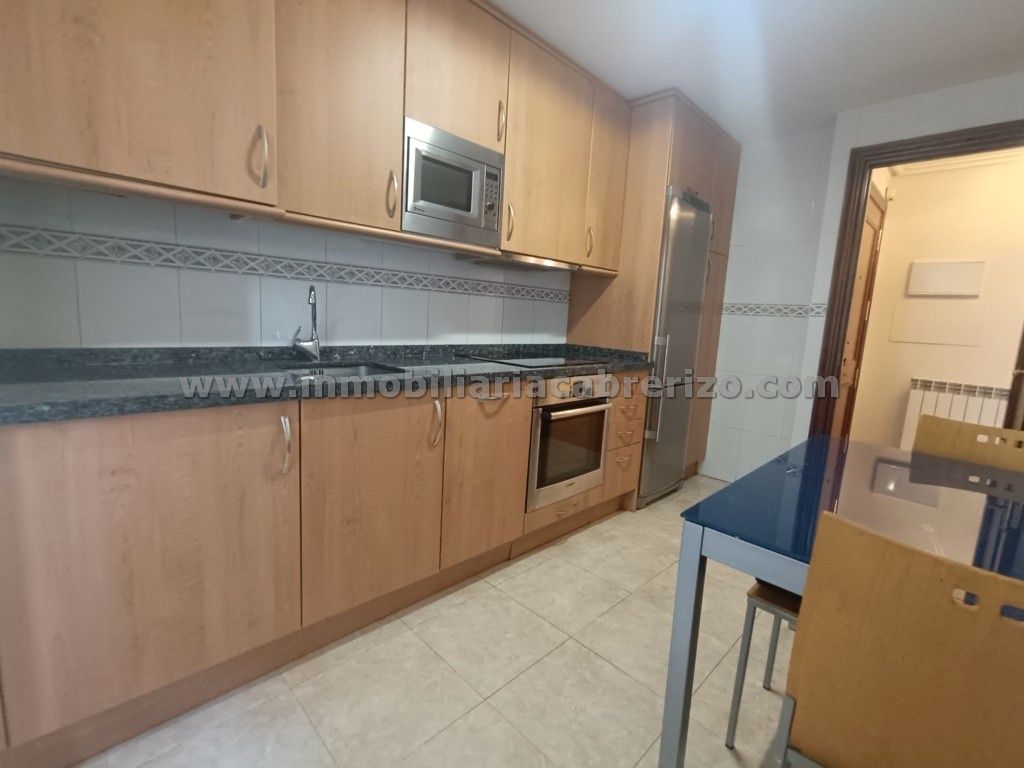 Apartament en venda a Calle 3 de Abril, Lardero