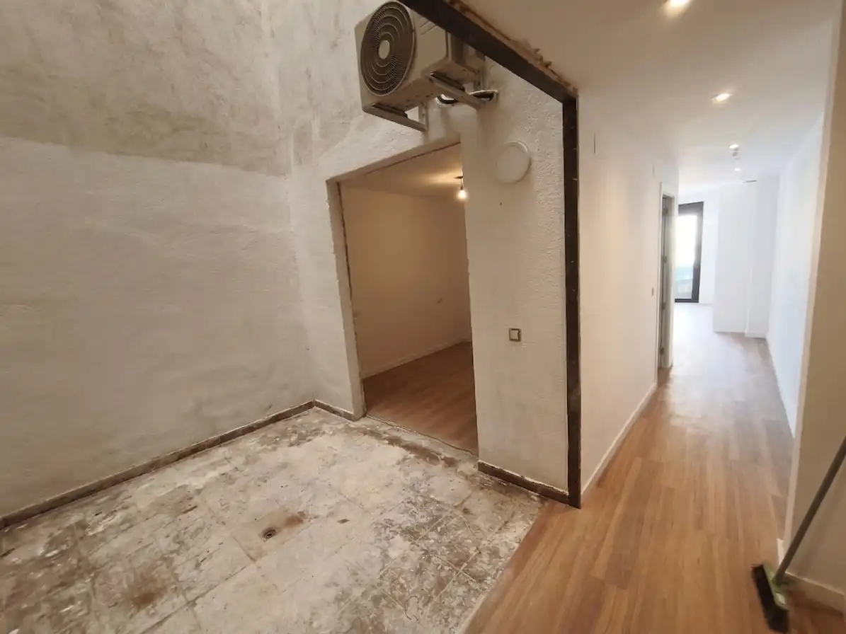Flat with terrace for sale in Carretera dels Banys, imagen 11