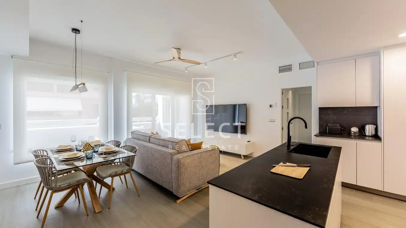 Sala de estar de Apartamento en venta en Motril con Calefacción, Terraza y Amueblado