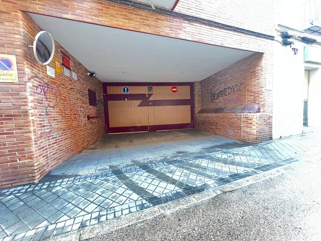 Garaje en Venta en Calle Lino en Castillejos - Cuzco