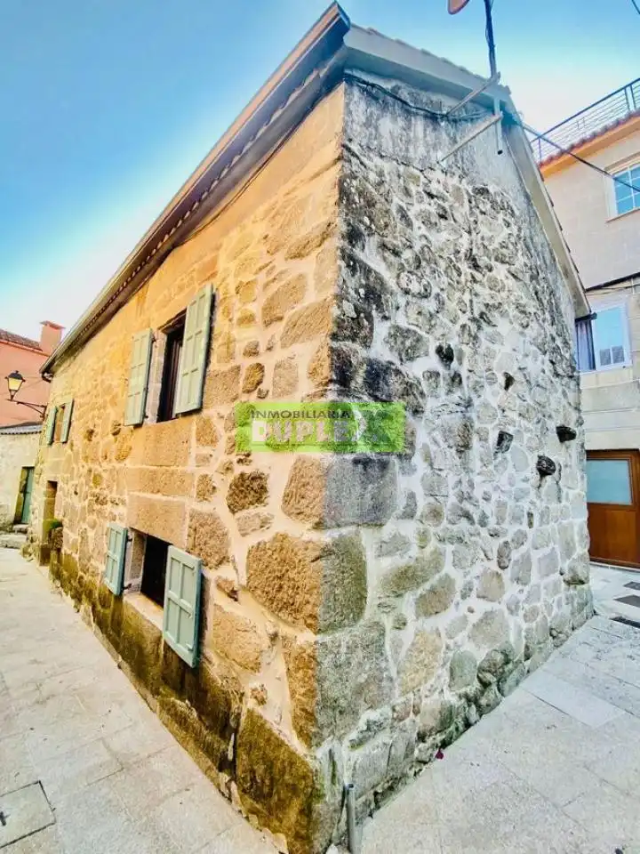 Vista exterior de Finca rústica en venta en Poio con Calefacción y Jardín privado
