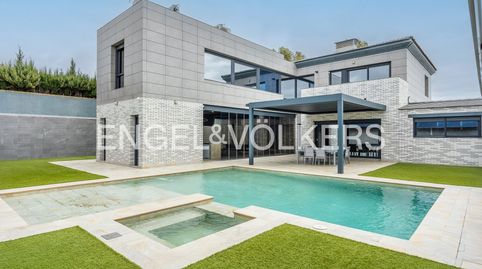 Exclusivo Chalet Inteligente y de Diseño en el Corazón de Olivar de Quintos