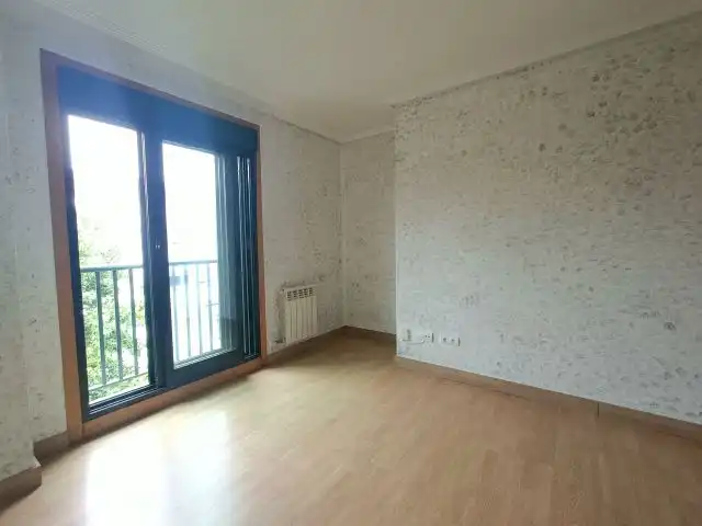 Bedroom of Flat for sale in Vigo   with Heating, Storage room and Balcony