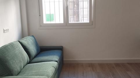 Foto 2 de Piso de alquiler en Feijoo, La Trinidad, Málaga Capital