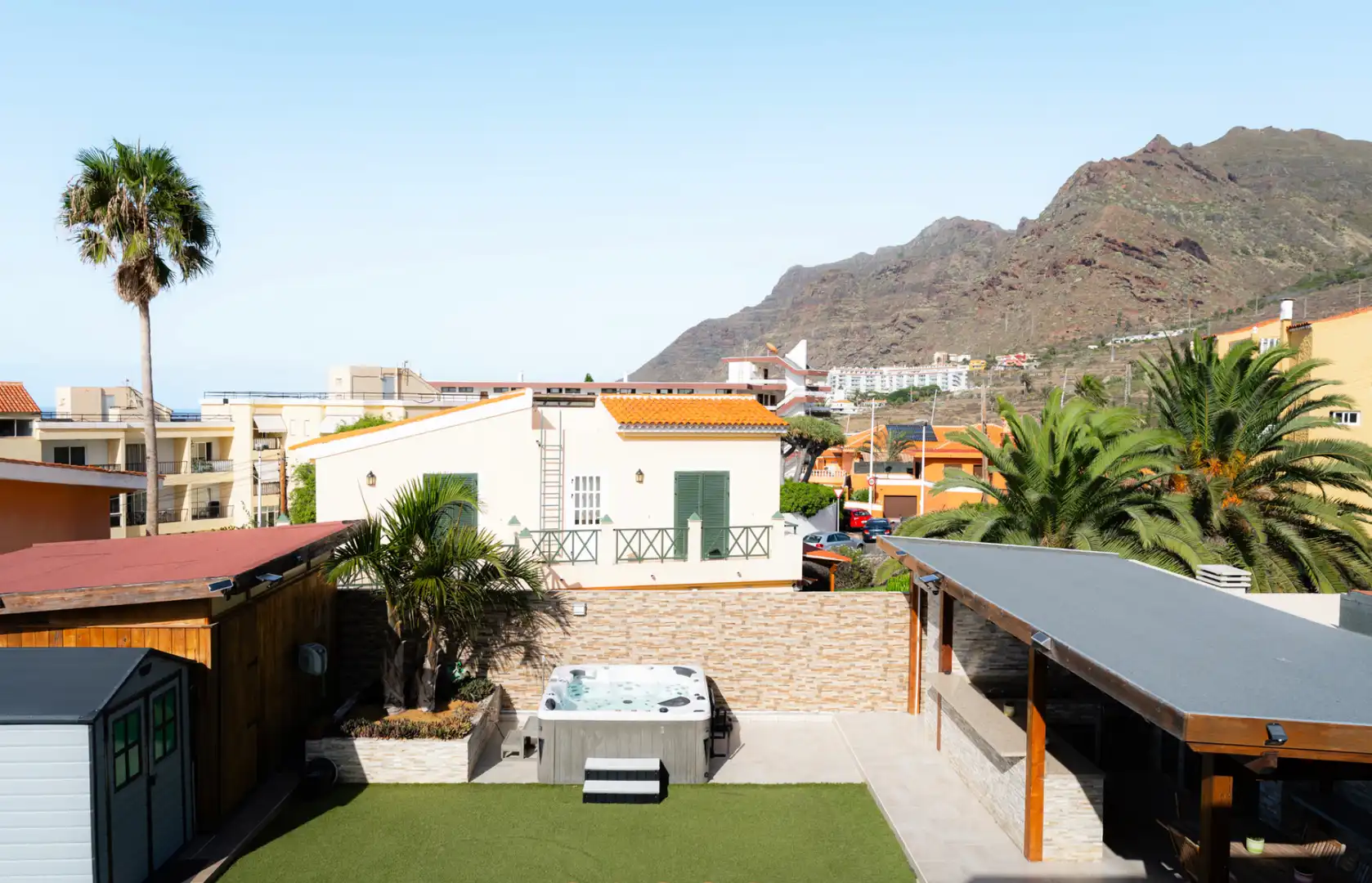 Terrassa de Casa adosada en venda en San Cristóbal de la Laguna amb Aire condicionat, Jardí privat i Parquet