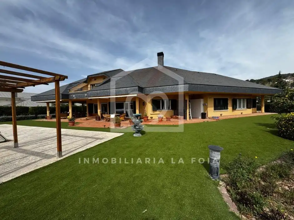 Jardín de Casa o chalet en venta en Ibi con Aire acondicionado, Calefacción y Jardín privado