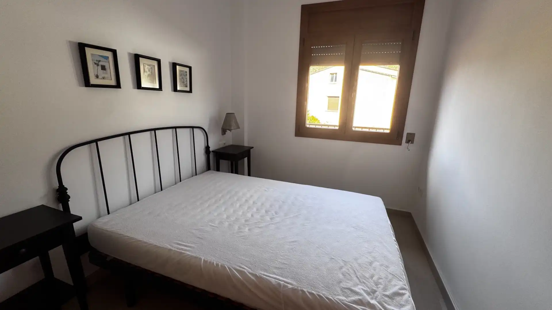 Habitación de Casa adosada en venta en Beceite con Calefacción y Balcón