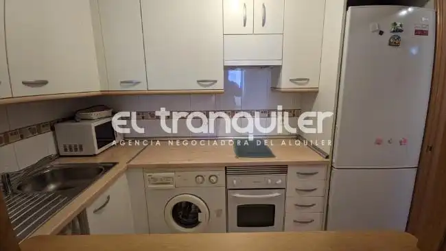 Kitchen of Flat for rent in Madrid  with Air Conditioner, Swimming Pool and Washing machine
