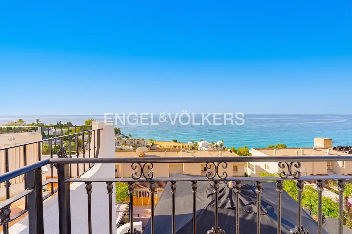 Casa adosada en venta en Calle Finlandia, 182, Poble Nou - Montiboli