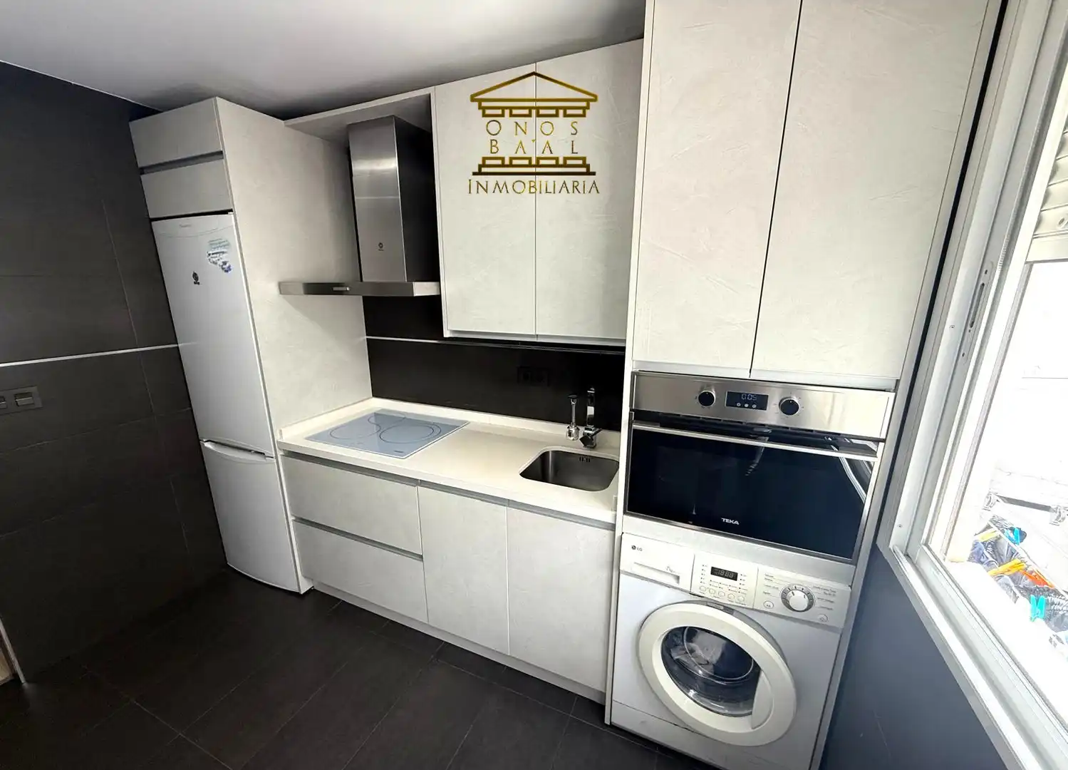 Kitchen of Flat for sale in Huelva  with Air Conditioner and Furnished