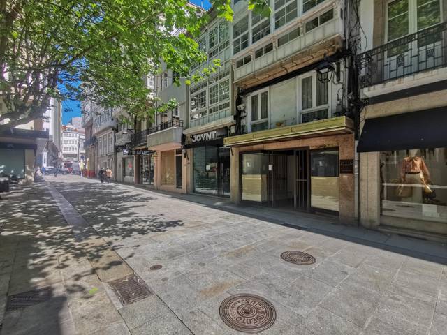 Local comercial en Alquiler en Calle Alvaro Cebreiro en Ciudad Vieja