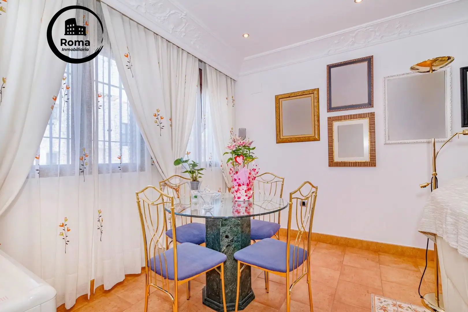 Comedor de Casa adosada en venta en La Zubia con Aire acondicionado, Calefacción y Piscina