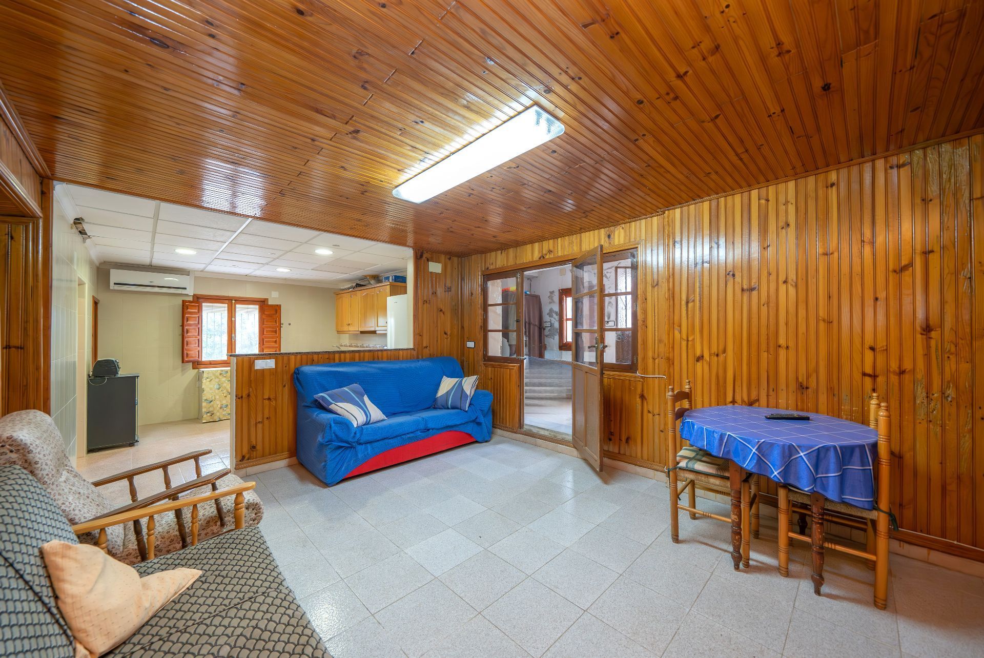 Country house for sale in Orihuela  with Air Conditioner, Private garden and Storage room