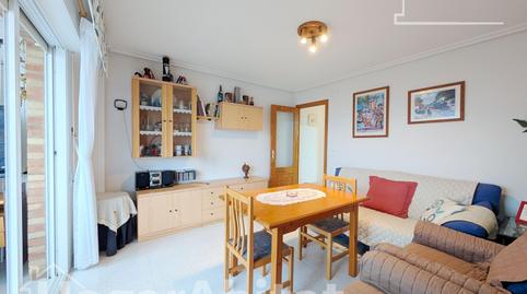 Foto 4 de Pis en venda a Calle Málaga, Los Arenales del Sol, Alicante