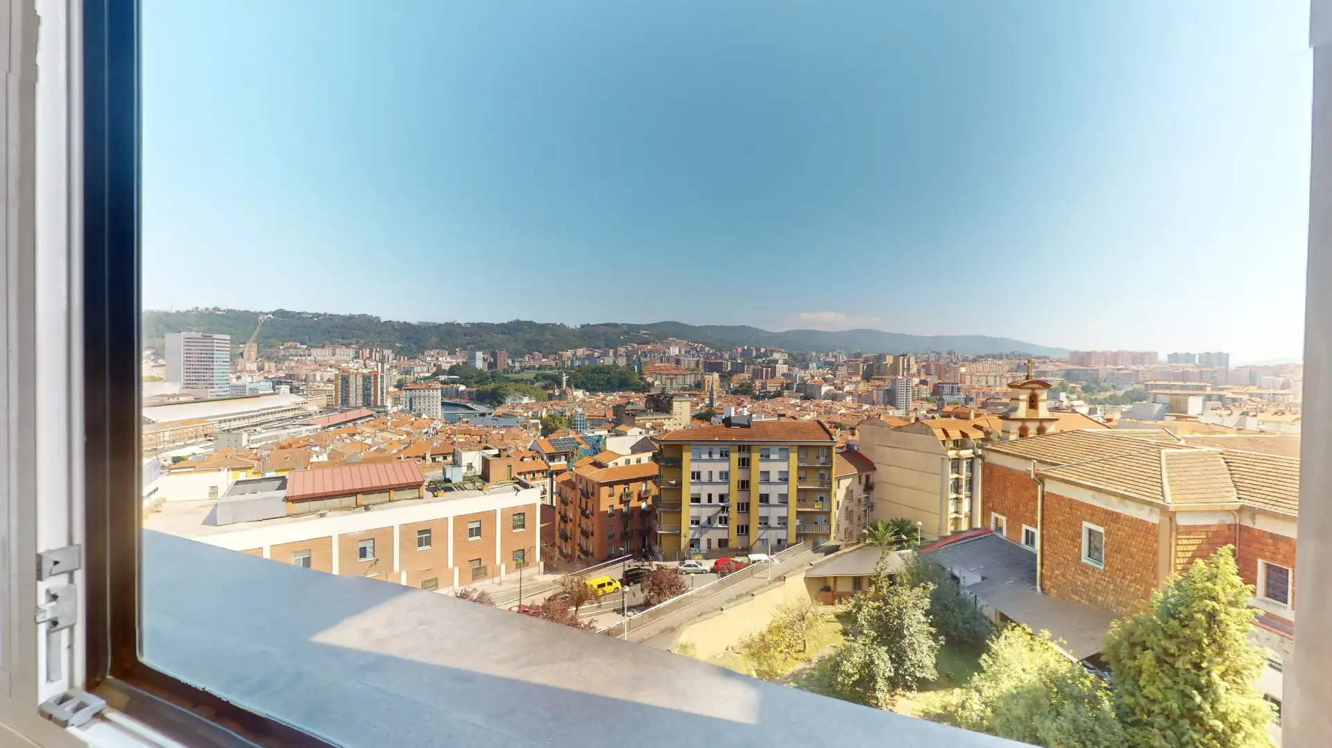 Appartamento con ascensore in vendita a Ibaiondo, imagen 2