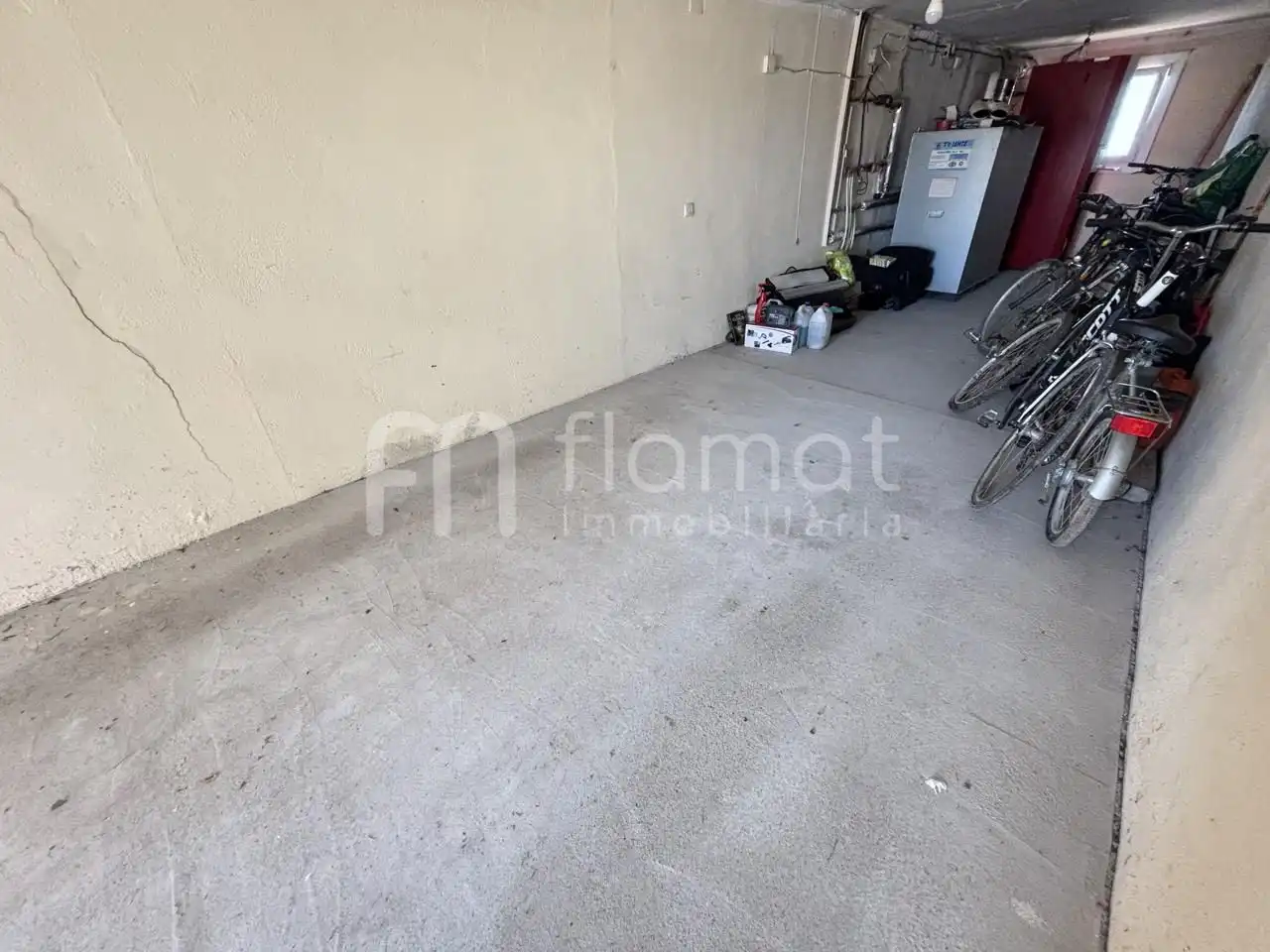 Parking de Casa o chalet en venta en Rubí con Aire acondicionado, Calefacción y Terraza