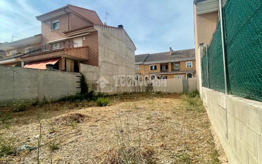 Foto 1 de Residencial en venda a C. Galicia, Casco Urbano, Madrid