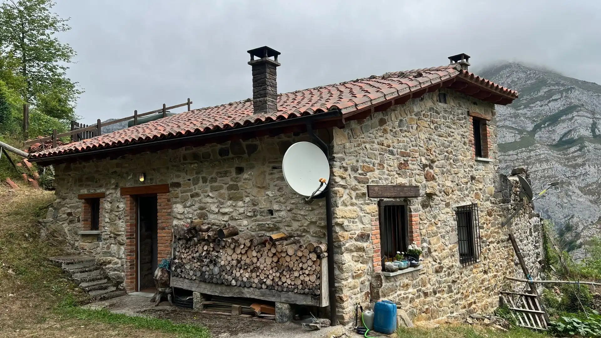 Exterior view of Houses for sale in Ponga