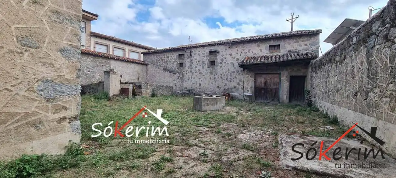 Edifici en venda en Sotillo de la Adrada