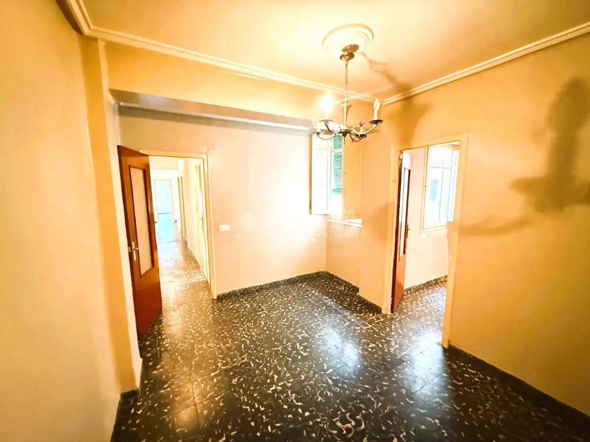 Piso en venta en Valencia con Aire acondicionado, Calefacción y Balcón