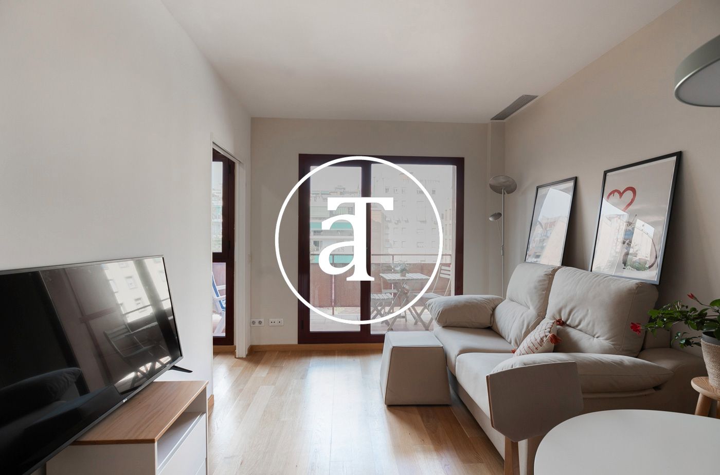 Living room of Flat to rent in  Barcelona Capital  with Air Conditioner, Heating and Furnished