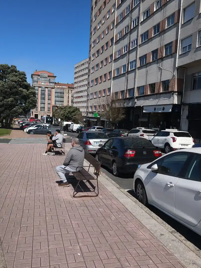 Vista exterior de Pis per a compartir en A Coruña Capital  amb Parquet, Traster i Moblat