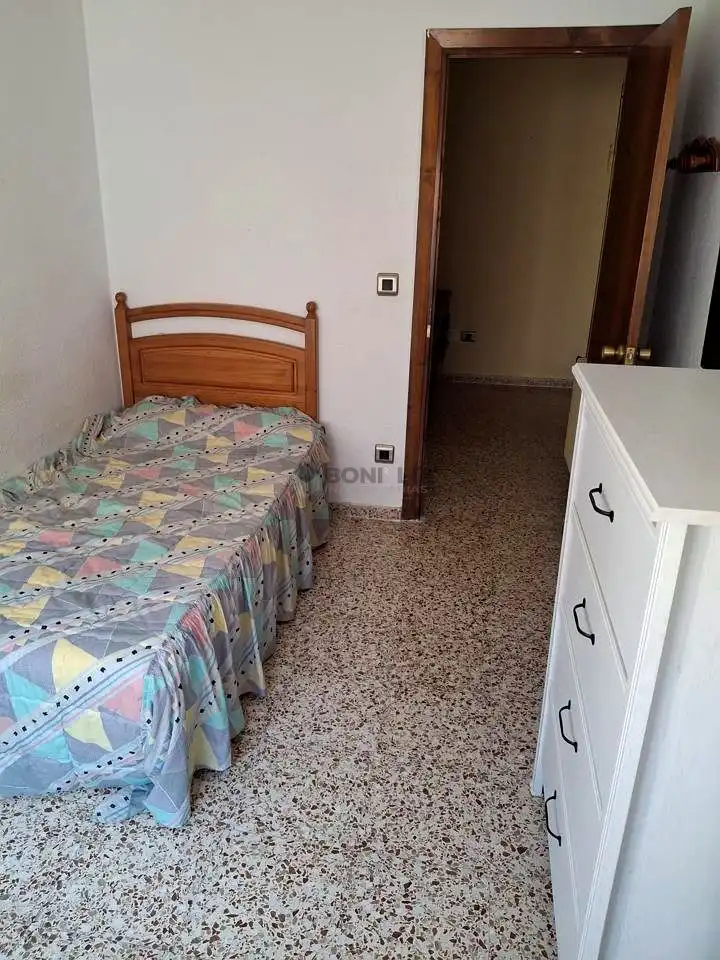 Schlafzimmer von Wohnung zur Miete in Teruel mit Möbliert