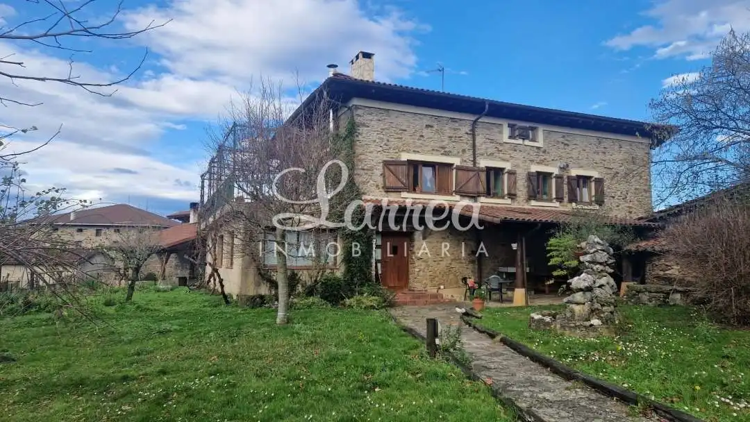 Vista exterior de Finca rústica en venta en Zeanuri con Calefacción