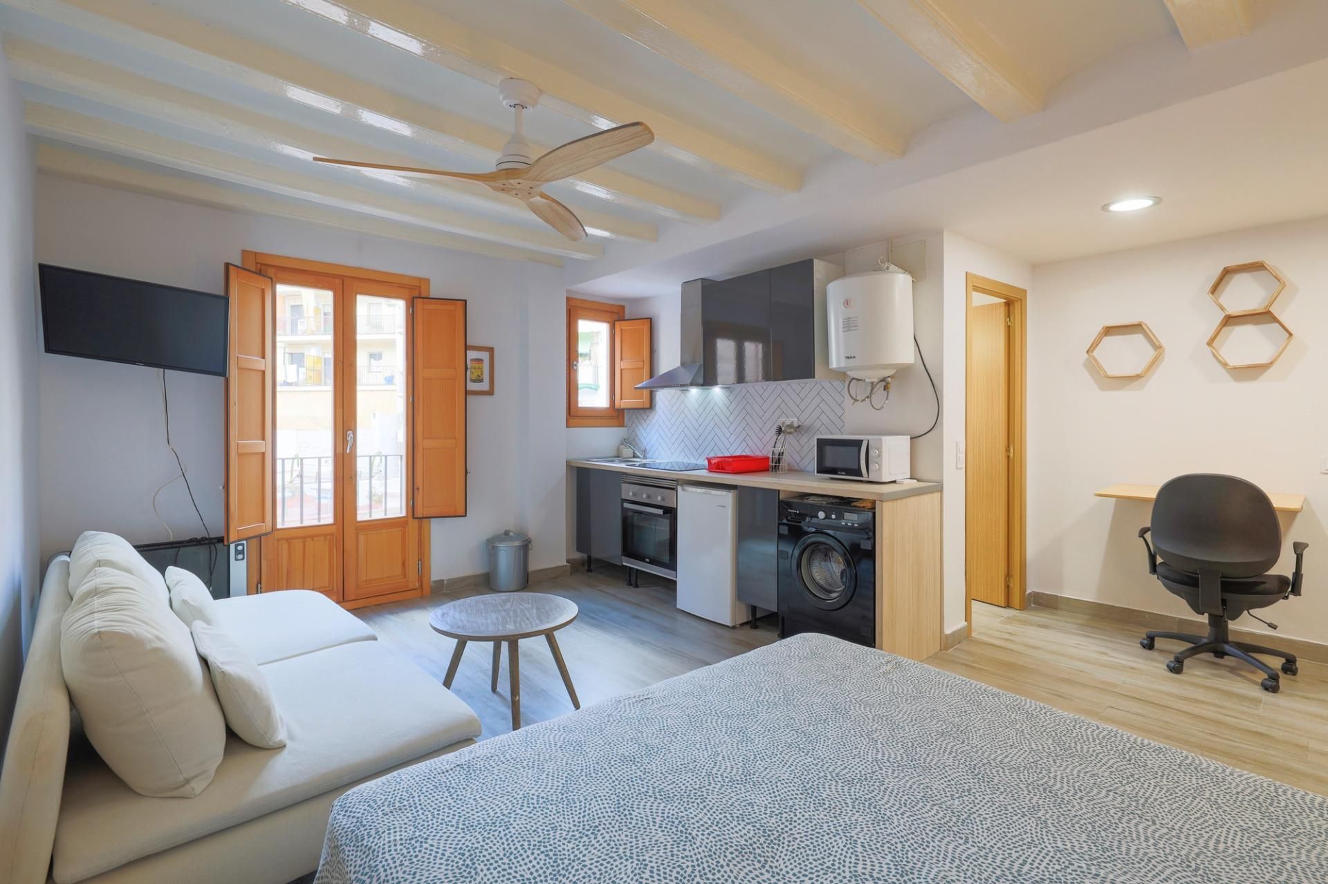 Bedroom of Flat to rent in  Barcelona Capital  with Balcony