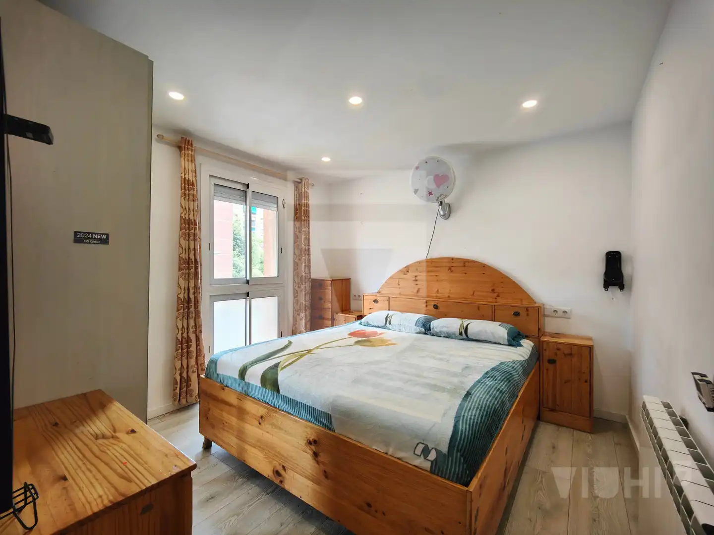 Bedroom of Flat for sale in Barcelona  with Air Conditioner, Heating and Parquet flooring