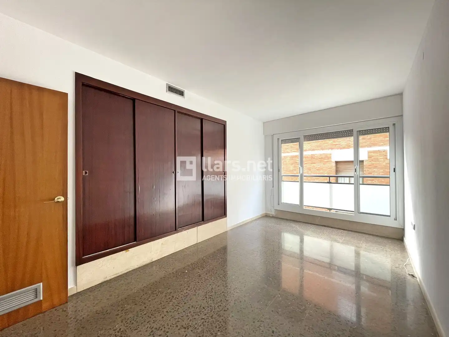 Schlafzimmer von Wohnung zur Miete in Vilanova i la Geltrú mit Heizung