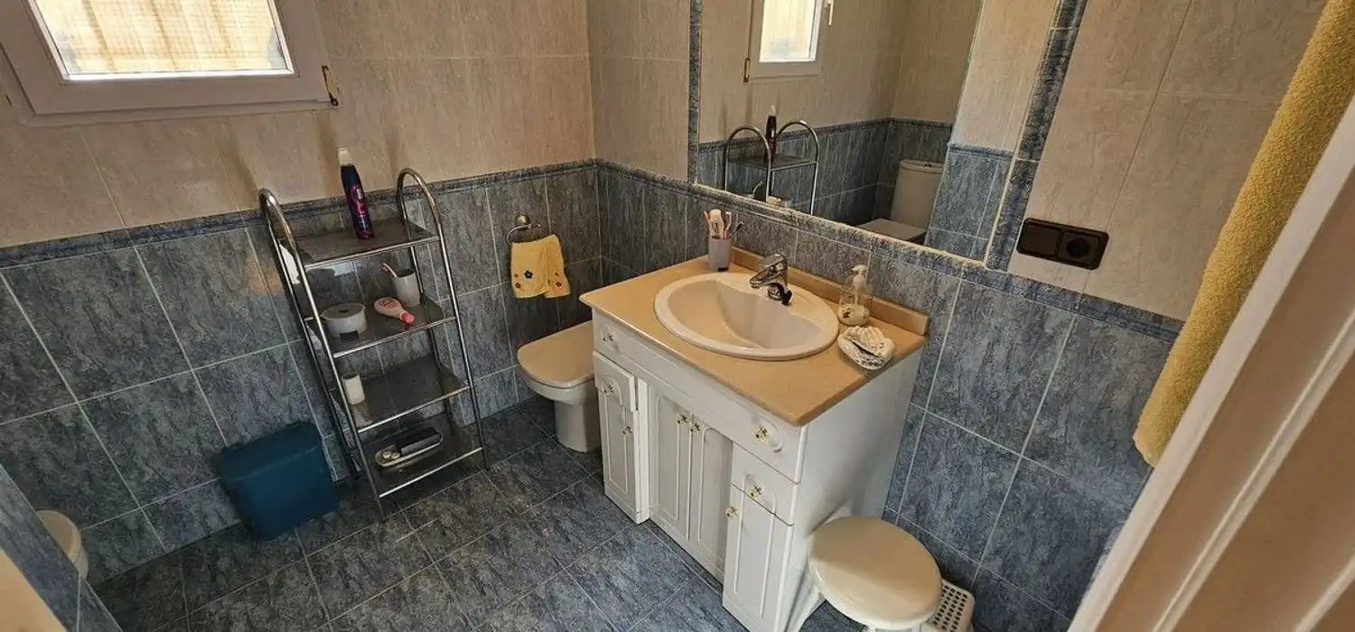 Baño de Casa o chalet en venta en Orihuela con Aire acondicionado, Jardín privado y Terraza