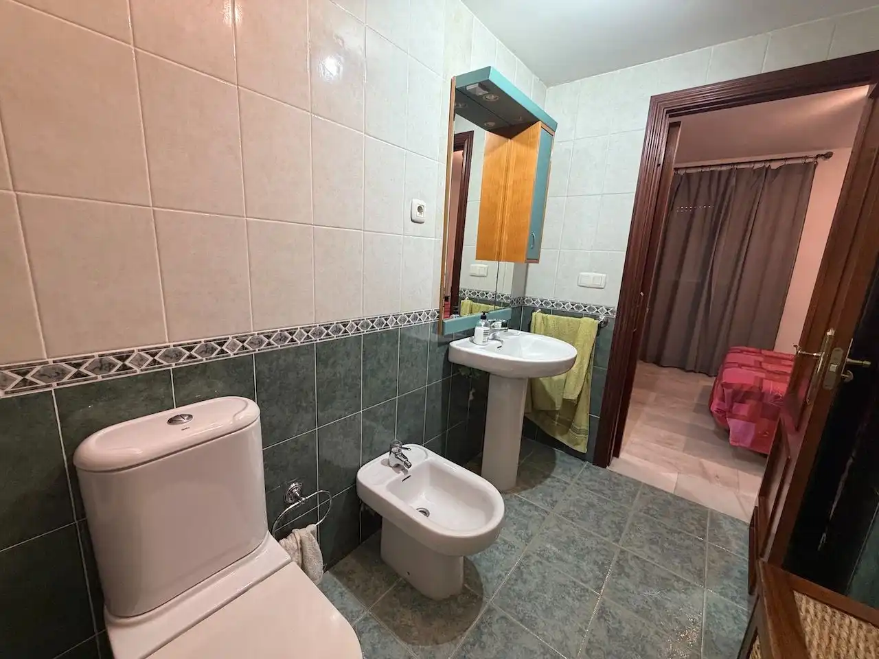 Bathroom of Flat for rent in Vélez-Málaga  with Community pool