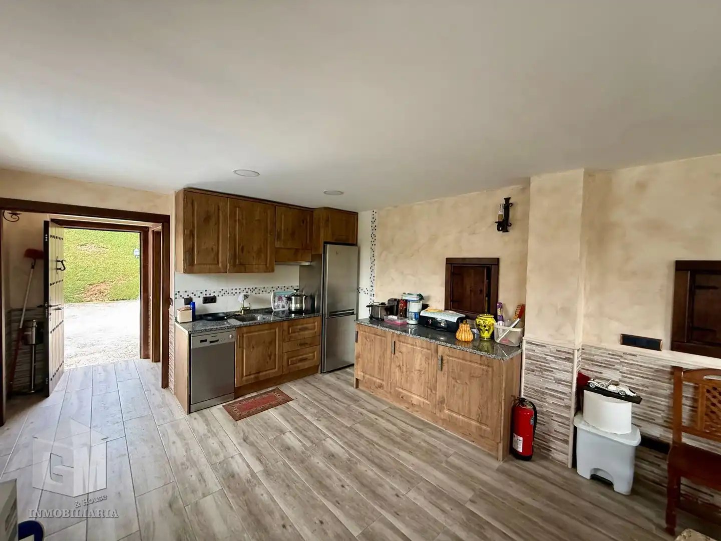 Cuina de Casa o xalet en venda en Cadalso de los Vidrios amb Aire condicionat, Calefacció i Jardí privat