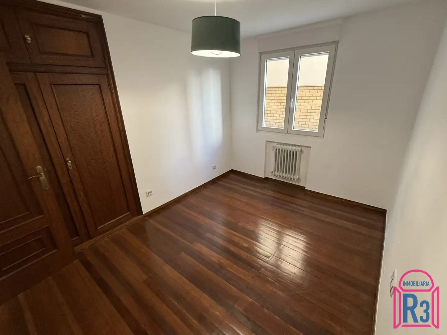Schlafzimmer von Wohnung zur Miete in León Capital  mit Heizung und Terrasse