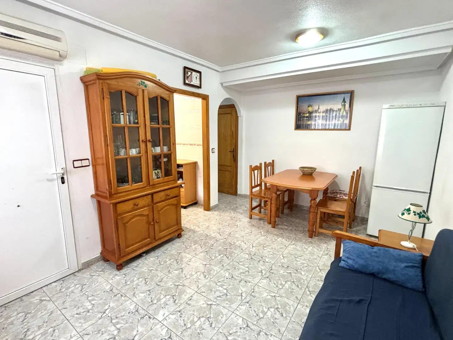 Sala d'estar de Casa adosada en venda en Torrevieja amb Aire condicionat, Calefacció i Terrassa