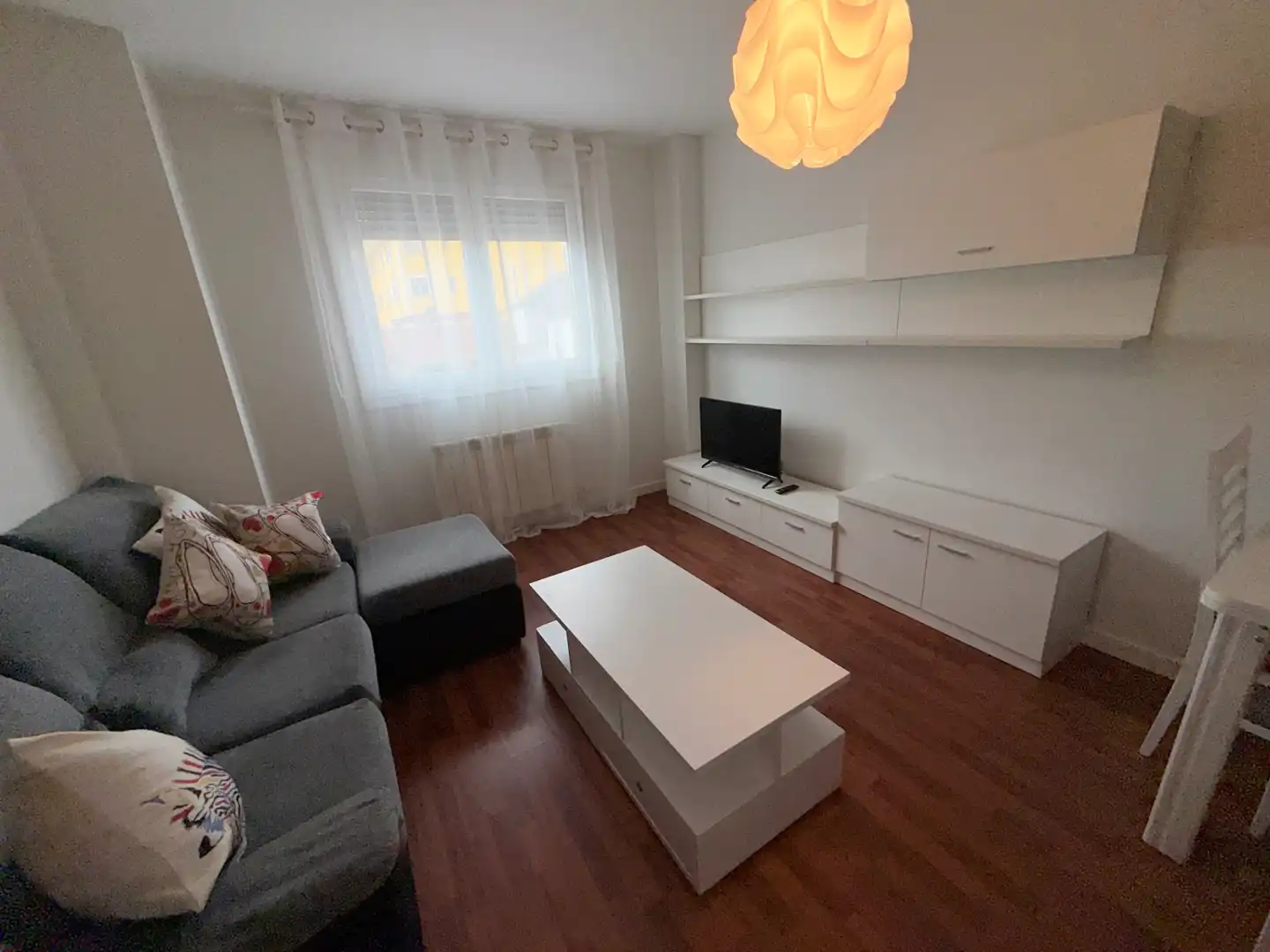 Appartement compact avec ascenseur à louer à Cuatro Vientos, imagen 2
