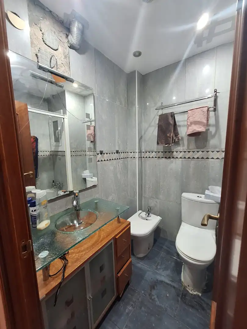 Baño de Piso en venta en Lleida con Calefacción, Parquet y Trastero