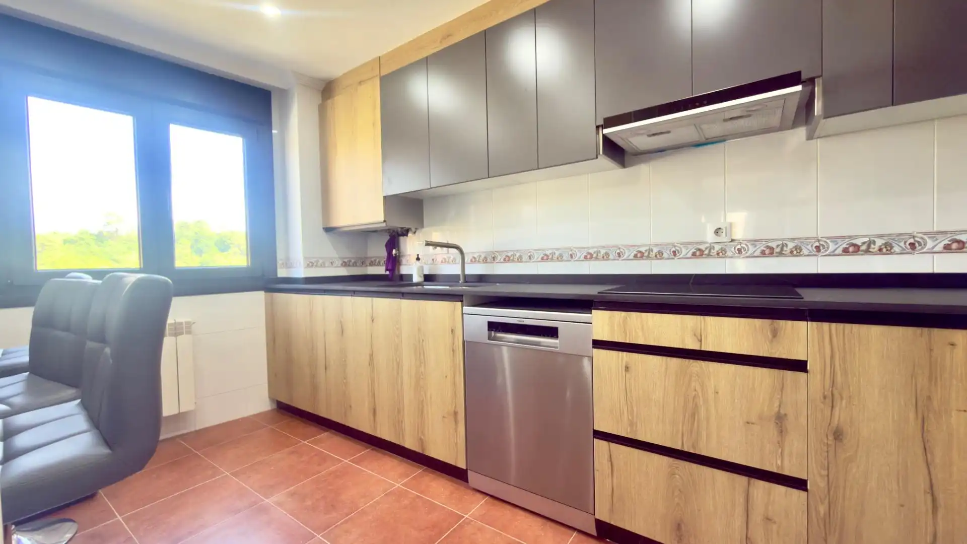 Kitchen of Flat for sale in O Carballiño    with Heating, Storage room and Furnished