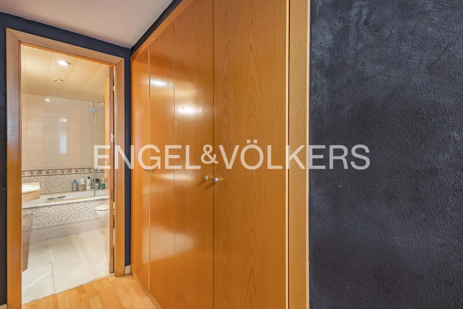 Flat for sale in Castelldefels  with Air Conditioner, Heating and Parquet flooring
