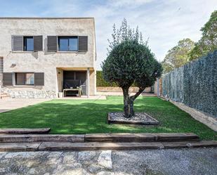 Jardí de Casa o xalet en venda en La Llacuna amb Terrassa