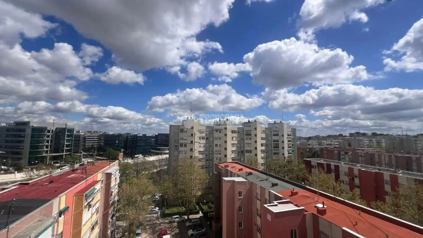 Vista exterior de Pis en venda en Madrid