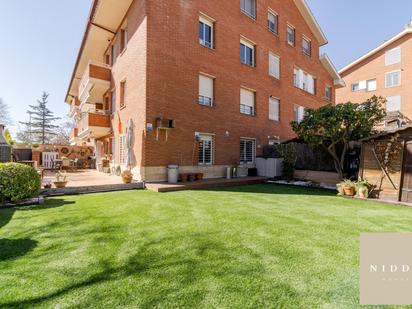 Jardí de Planta baixa en venda en Sant Cugat del Vallès amb Aire condicionat i Terrassa