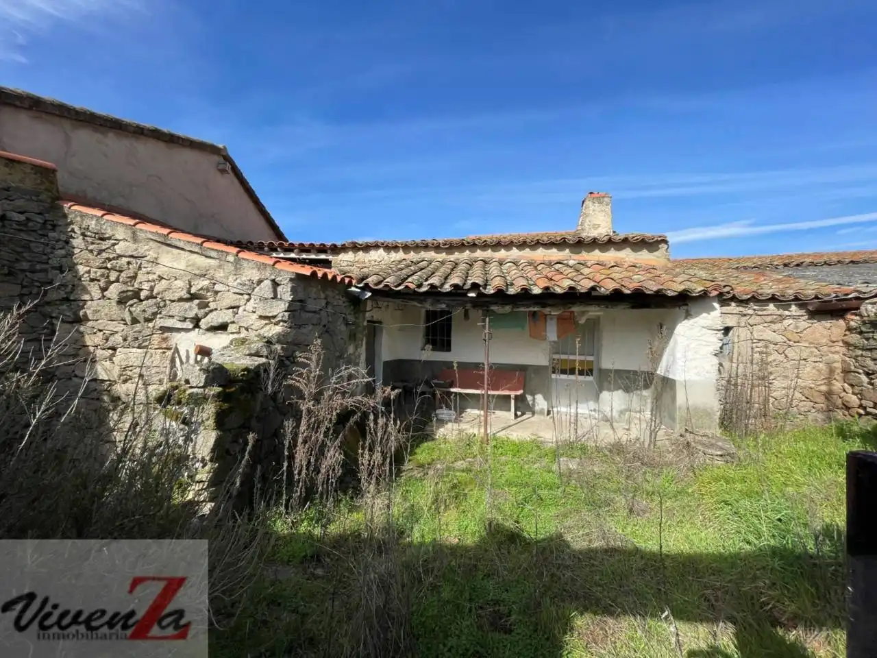 Exterior view of Houses for sale in Almeida de Sayago