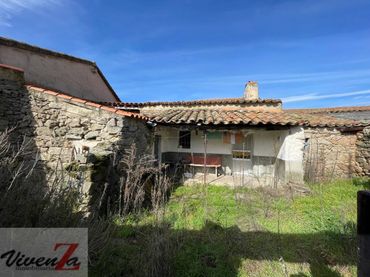 Casa en venda a Almeida de Sayago