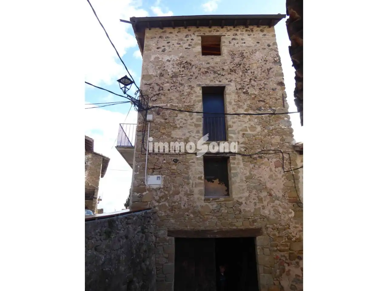 Exterior view of Houses for sale in La Vall d'en Bas  with Private garden