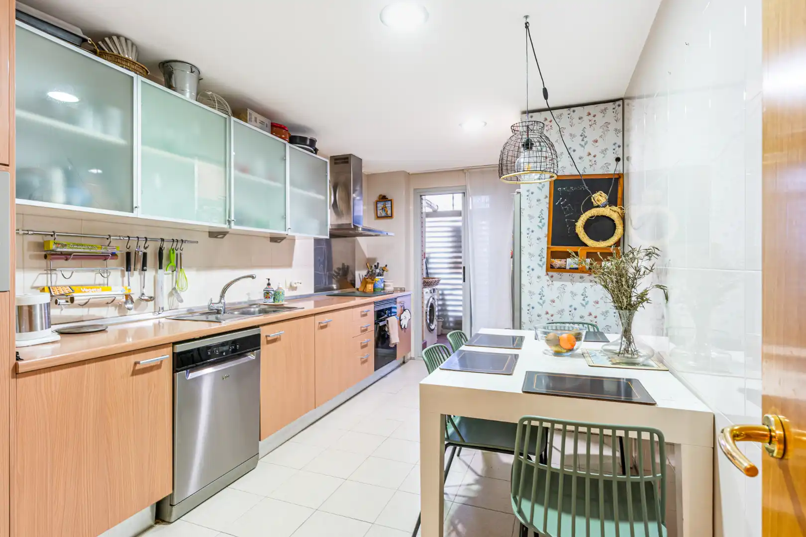 Cocina de Piso en venta en Las Rozas de Madrid con Aire acondicionado, Calefacción y Jardín privado