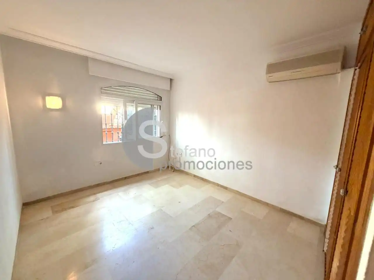 Bedroom of Detached homes for rent in Málaga  with Air Conditioner, Private garden and Terrace